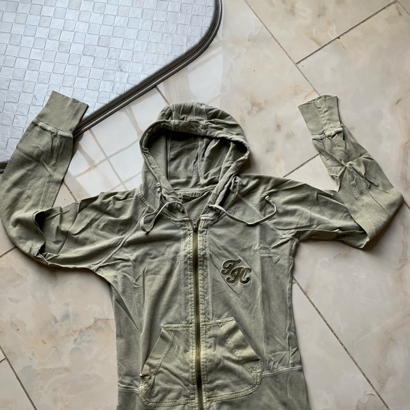 olive green tommy hilfiger hoodie